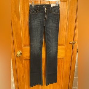 NEW WHBM SIZE 00R,SLIM BOOT CUT JEANS
